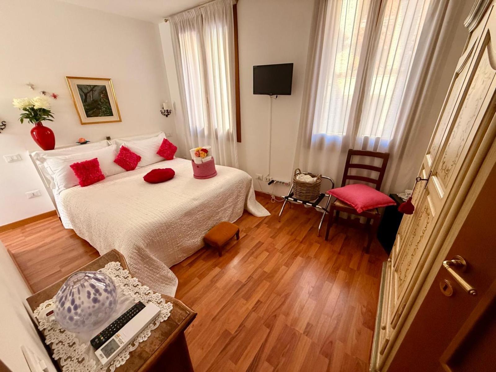 Residenza De L'Osmarin Suites Venise Extérieur photo